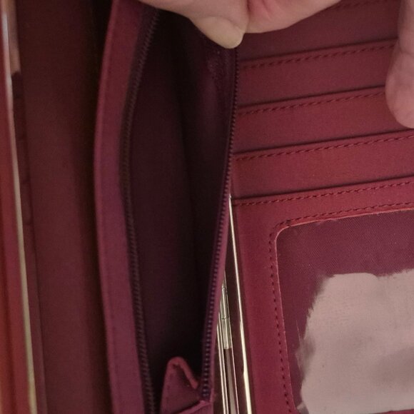 Vintage Alabama wallet/card holder. Snap closure. Crimson. - Picture 6 of 10